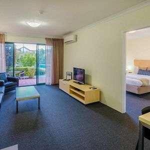 Perth Ascot Central Apartment Hotel Official